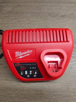 nabíjačky milwaukee - 3