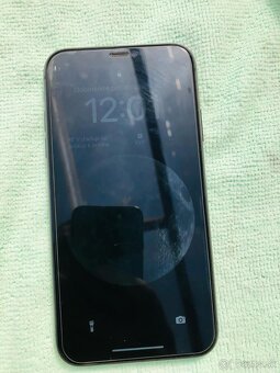 Dobrý deň mam na predaj ipone 11 - 3