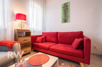 1i garsónka vo DVORE - TEHLA - VYSOKÉ stropy - Centrum NIVY  - 3