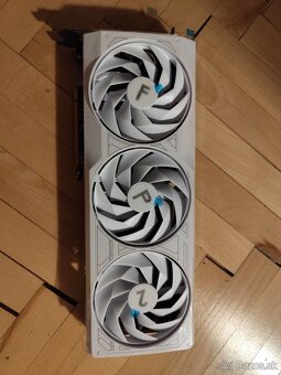 Predám grafickú kartu Sapphire AMD Radeon RX 7700 XT - 3