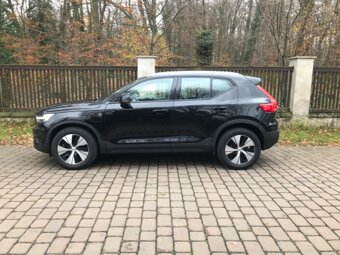 Volvo XC40 benzín + elektro - 3