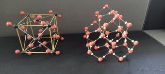 Chemický model-guľôčkové modely molekul - 3