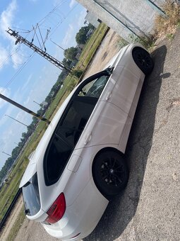 BMW 318D Touring - 3