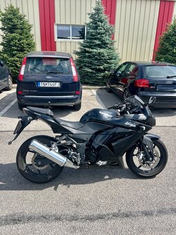 Kawasaki Ninja 250r - 3