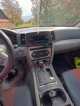 Jeep Grand Cherokee - 3