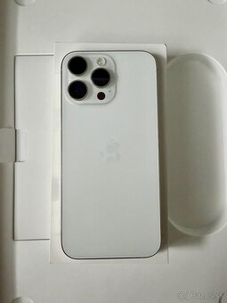 iPhone 16 Pro Max 256 GB (Biely Titán) - 3
