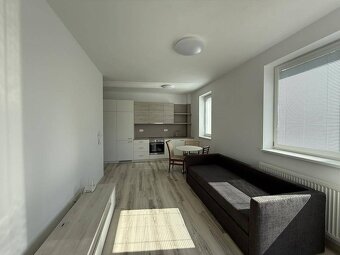 Nové zariadené 1iz., 2izb., 3izb. priestory s predzáhradkami - 3