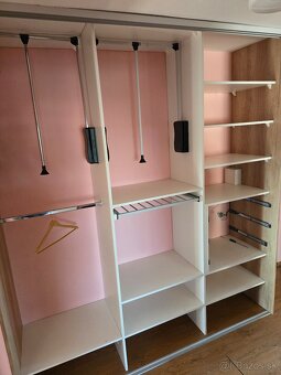 Vstavaná skriňa - 3