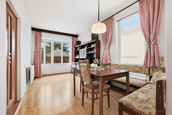 Na predaj 4 izbový rodinný dom v centre obce Tomášov - 3