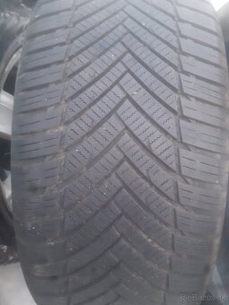 Celorocné 225/50r17 - 3