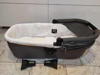 Britax B-motion 4 plus; vanička a dalšie príslušenstvo - 3
