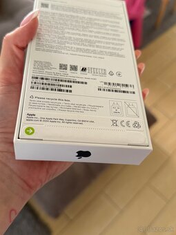 iPhone 16 128GB - 3