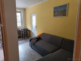 Izba + obývačka na prenájom v Dúbravke pre 2 osoby. - 3