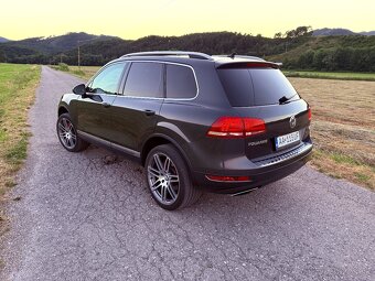VW Touareg 2 3.0tdi 180kw exclusive - 3