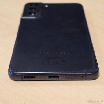 Samsung Galaxy S21 FE - 3
