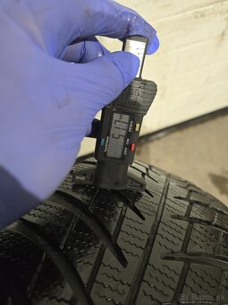 Zimné Pneu Bridgestone 215/65 R17 - 3