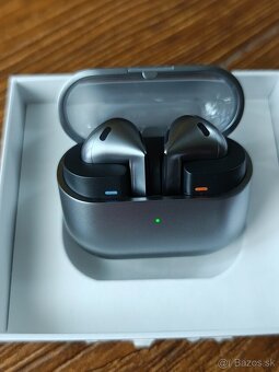 Samsung Galaxy Buds3 - 3