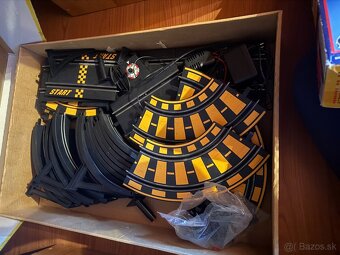 AUTODRÁHA 2ks darujem - 3