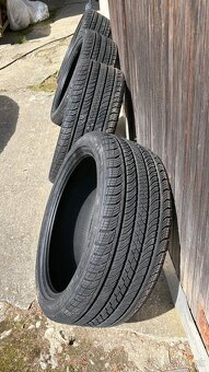 Predám celoročne pneu Continental PRO CONTACT - 3