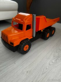 Veľké nákladné auto - oranžové - 3
