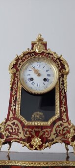 Hodiny Boulle s originálnou podstavou. - 3