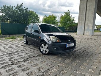Ford Fiesta 1.4 benzín - 3