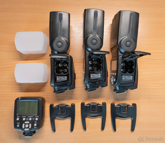 Predám 3x externý blesk Yongnuo Speedlight YN560 IV + rádio - 3
