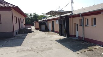 Priemyselný areál s administratívnou budovou, rodinným domom - 3