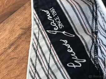 GUESS originál damske kratasy S - 3
