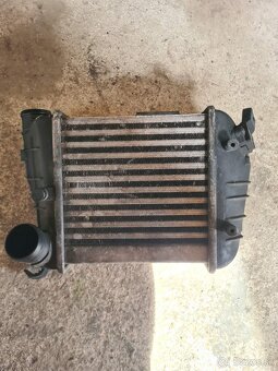 Intercooler Audi a4 b7, 2.0 tdi, 103 kW - 3