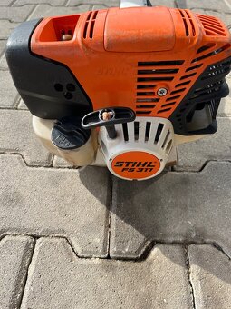 Krovinorez Stihl FS 311 - 3