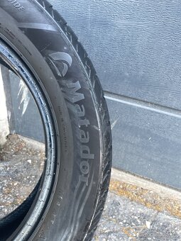 Pneu 215/55 r16 - 3