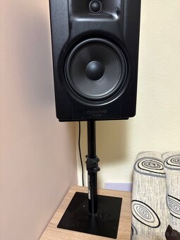 M-Audio BX8 D3 - 3