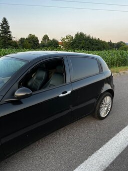 Alfa Romeo 147 - 3