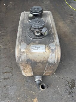 hydraulická Nadrz - 3