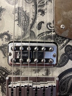 CABRONITA Black Paisley  by Ivan's guitars - 3