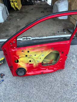 predam fabia 3 kombi dvere sklo zamok stahovanie roleta - 3