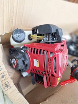 Závesný lodný motor 4takt - 3