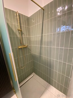 Predam zelene kachlicky - 3