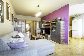 REZERVOVANÝ praktický 3 izbový byt s panoramatickými výhľadm - 3