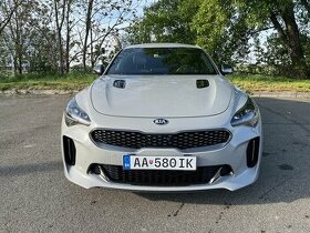 Kia Stinger GT 3.3 T- GDi 4WD 8 A/T - 3