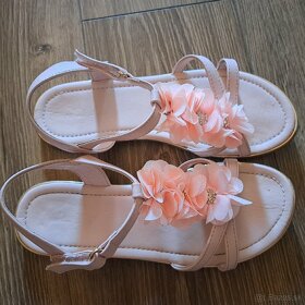 Dievčenské sandálky - 3
