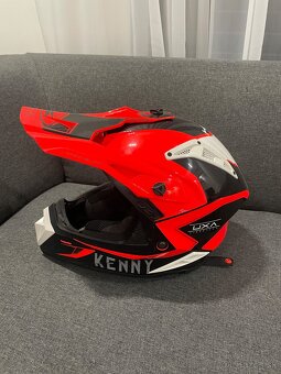 Prilba Kenny titanium - 3