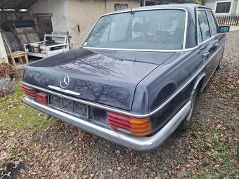 MERCEDES W114  3.0D  ROK VÝROBY 1975 - 3