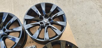 Hyundai 5x114,3 R18 tucson santafe i30 i40 - 3