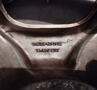 Mercedes R16 - 3