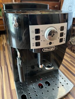 Automatický kávovar Delonghi Magnifica S - 3