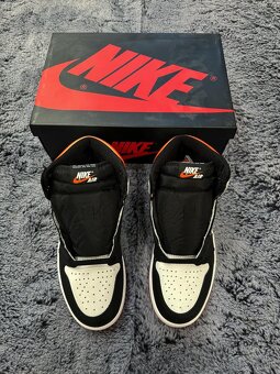 Jordan 1 Retro High Electro Orange - 3