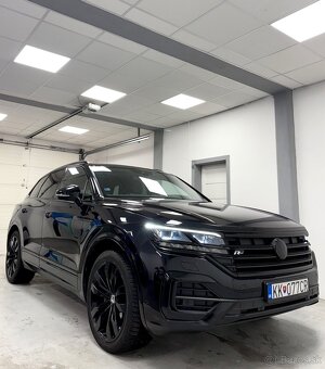 Volkswagen Touareg 3.0 V6 TDI SCR R-Line 4Motion Black Pack - 3