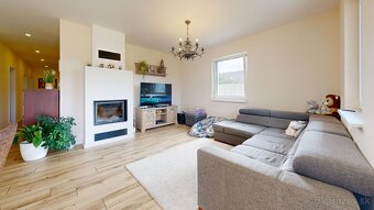 Na predaj priestranný rodinný dom v Slovenskej Novej Vsi - 3